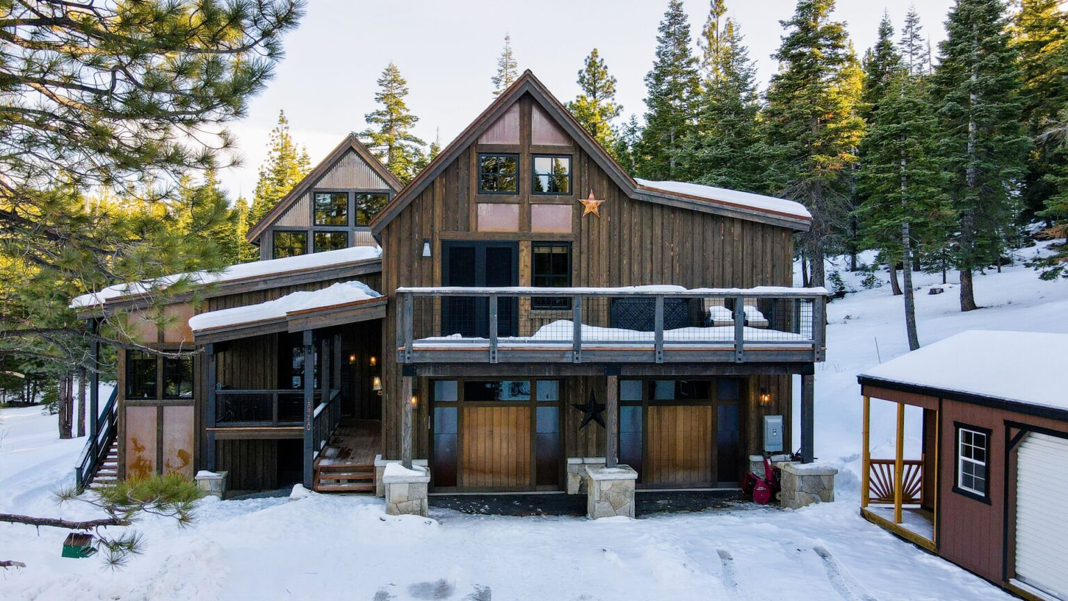 Snow falling on a Tahoe Signature Properties vacation home in Truckee