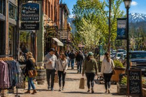 people shopping Downtown Truckee