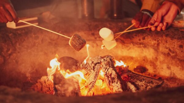 Cocoa, S’mores & Cabin Coziness