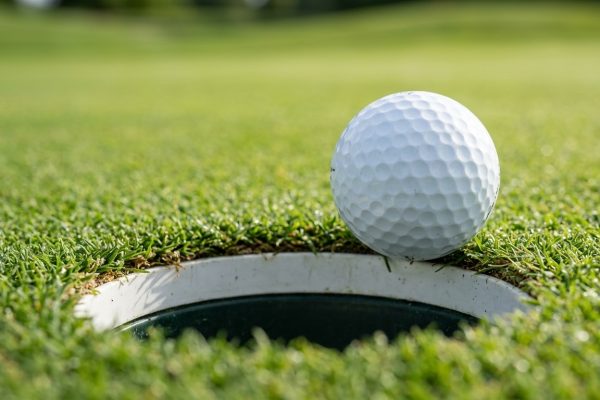 Golf_ball_near_hole_202608121155